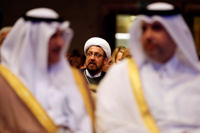 Sunni shia muslims between differences muslim arabia conflict businessinsider saudi iran center